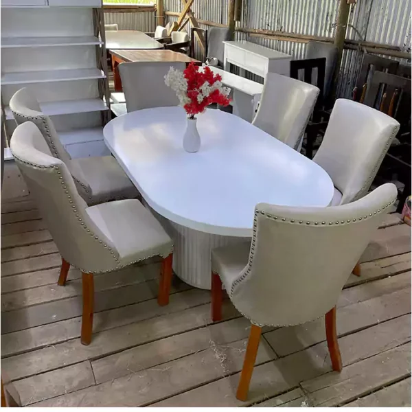 6 seater classic dining table
