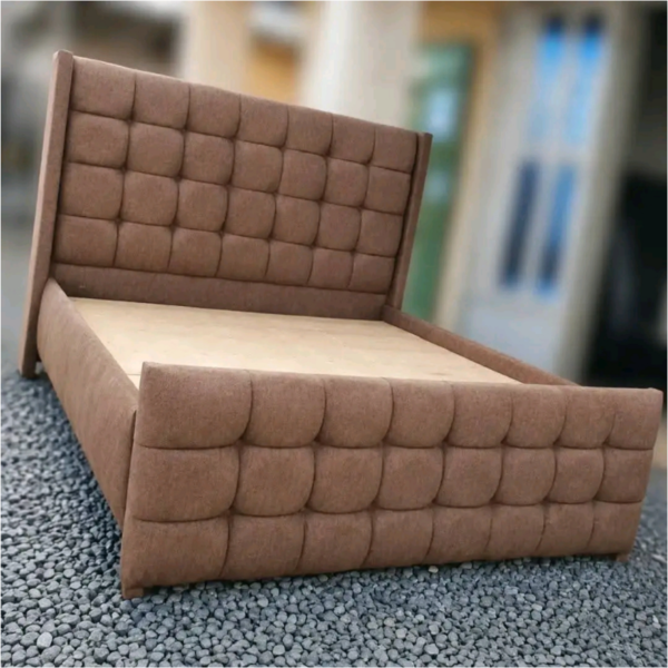 Aspen 6 by 6 classic chester bed
